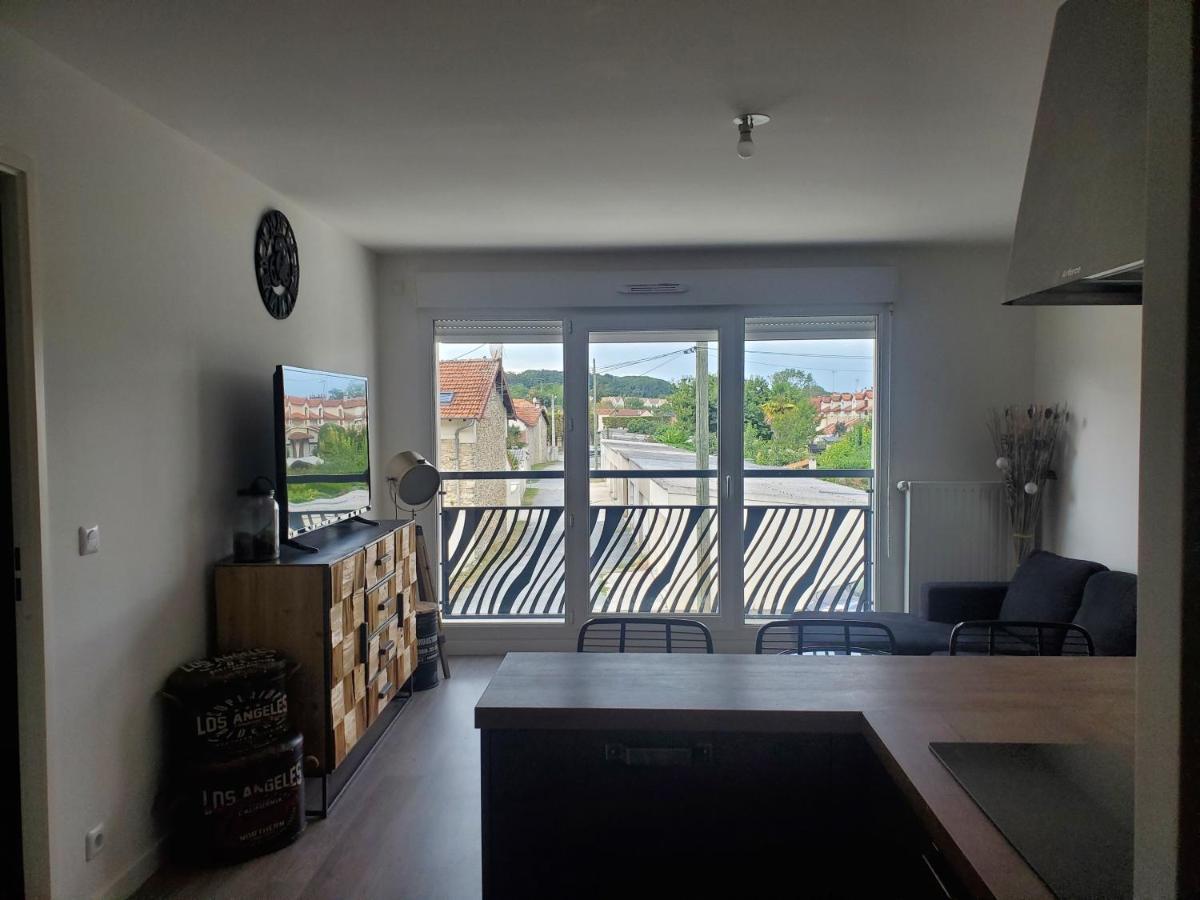 Joli Appartement Proche Du Centre-Reseau Orange Pour Capter سانت فارجو بونثيري المظهر الخارجي الصورة