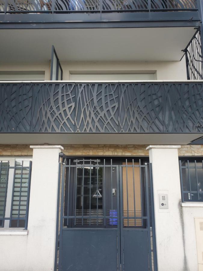 Joli Appartement Proche Du Centre-Reseau Orange Pour Capter سانت فارجو بونثيري المظهر الخارجي الصورة